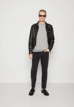 Pier One Sweater - Grey 9 Pier One Sweater - Grey -Pier One 132348d0092c4d428c1ce03e5d2971bd