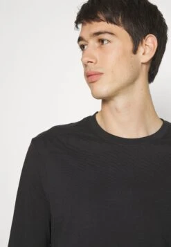 Pier One 5 Pack - Longsleeve - White/Dark Green/Light Green/Black 17 Pier One 5 Pack - Longsleeve - White/Dark Green/Light Green/Black -Pier One 148e7397fbfd47649b940fe065e3dabf