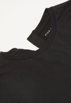 Pier One Longsleeve - Black 24 Pier One Longsleeve - Black -Pier One 209957379cd1448f845d583d02683127