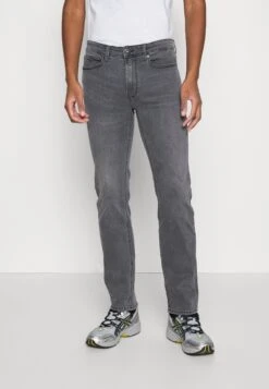 Pier One Straight Leg Jeans - Grey