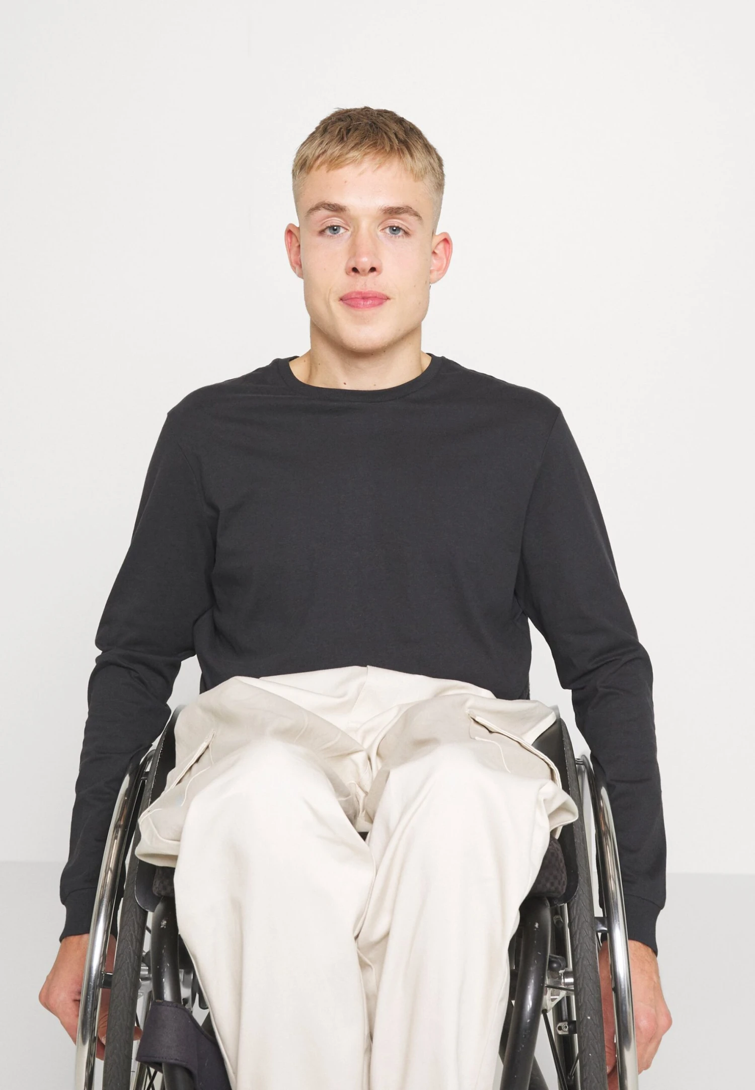 Pier One Longsleeve - Black 5 Pier One Longsleeve - Black - Afbeelding 3