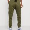 Pier One Trainingsbroek - Olive 1 Pier One Trainingsbroek - Olive -Pier One 583256bb2f2b44e095a36636dc4e49b5
