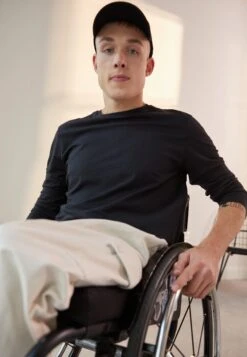 Pier One Longsleeve - Black