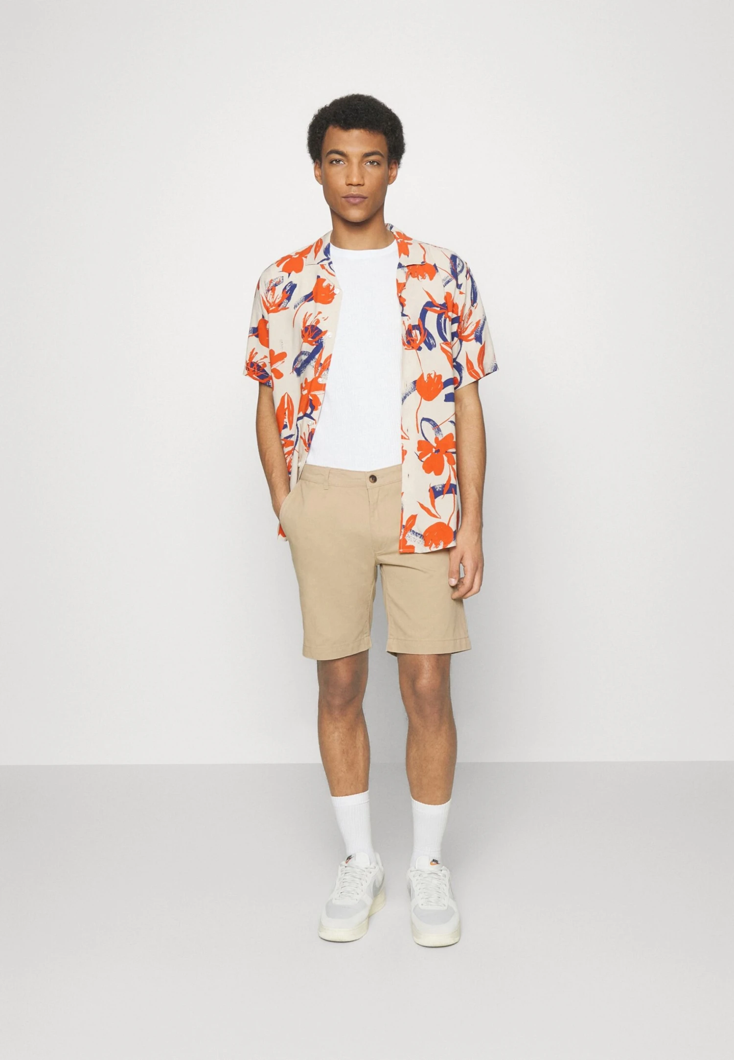 Pier One 2 Pack - Shorts - Tan/Black 3 Pier One 2 Pack - Shorts - Tan/Black