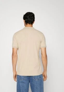 Pier One Poloshirt - Beige 10 Pier One Poloshirt - Beige -Pier One a2758c5cd10a4af5888312c014d2e760