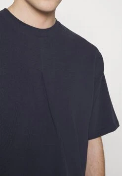 Pier One T-Shirt Basic - Dark Blue 15 Pier One T-Shirt Basic - Dark Blue -Pier One b57dee7b384348ea8de68fc60805a42e