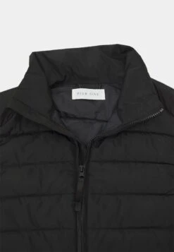 Pier One Bodywarmer - Black 26 Pier One Bodywarmer - Black -Pier One f4888c40f5f941bcb27bf9cb3e8f84e8